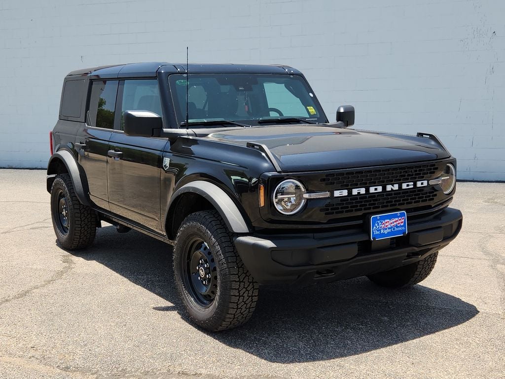2026 Ford Bronco Big Bend in Shadow Black — front three-quarter view